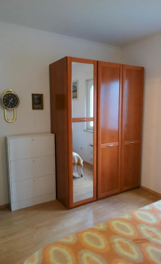 Apartman Crikvenica 30214 - Zulich 0*,  Croatia