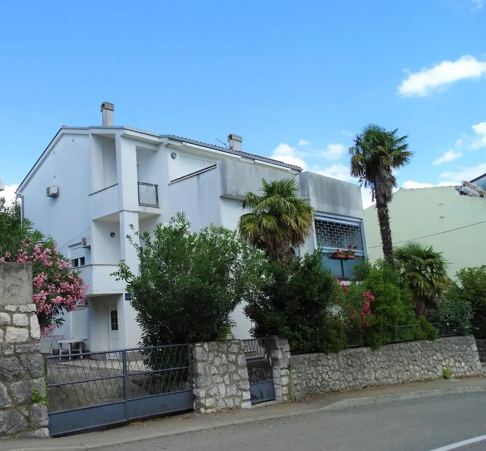 Apartman Crikvenica 30214 - Zulich 0*,